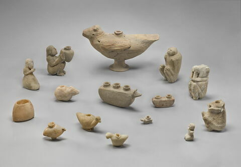 Figurine : orant au vase, image 7/10