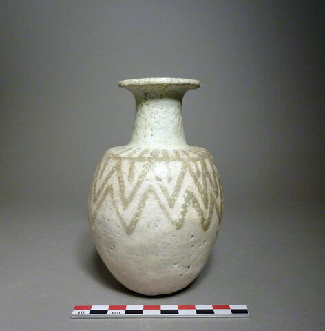 vase, image 1/1