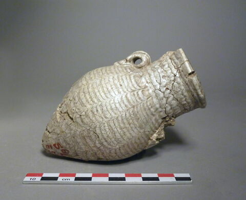vase, image 2/2