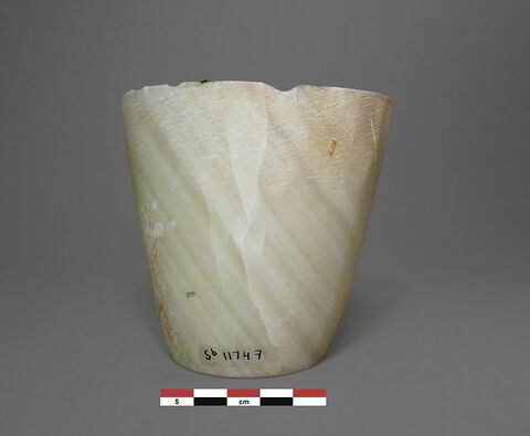 vase, image 1/1