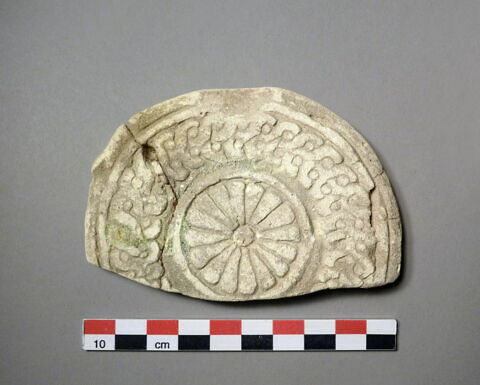 plaquette  ; couvercle de vase, image 1/1