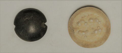 cachet ; calotte, image 1/1