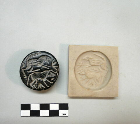 cachet, image 3/3