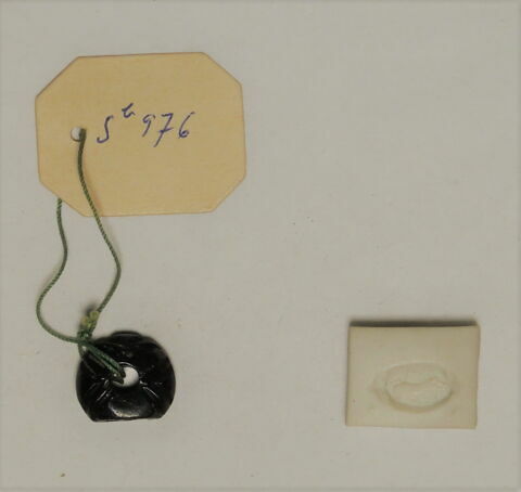 cachet, image 1/1