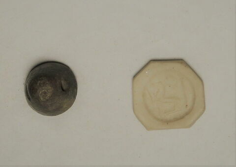 cachet, image 1/1