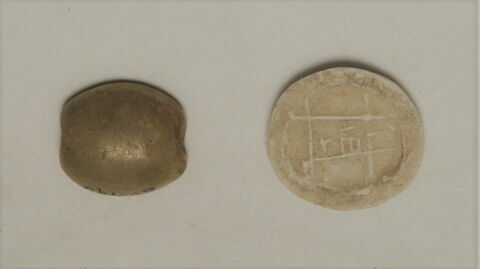 cachet, image 1/1