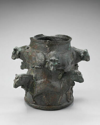vase, image 4/9