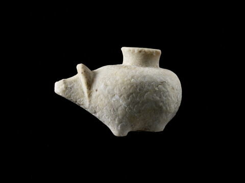 vase, image 3/3