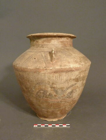 vase, image 2/2