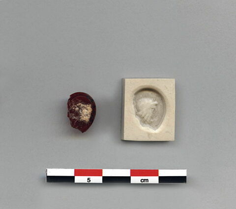 cachet, image 2/3
