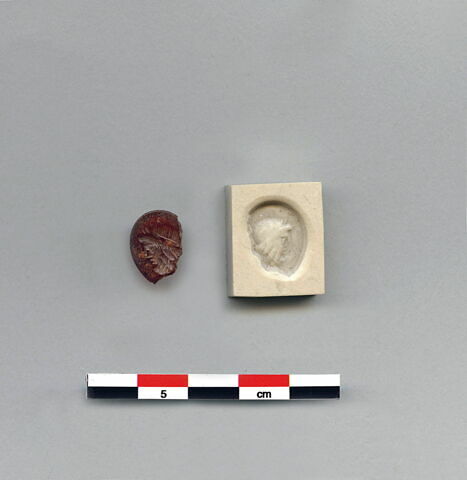 cachet, image 1/3