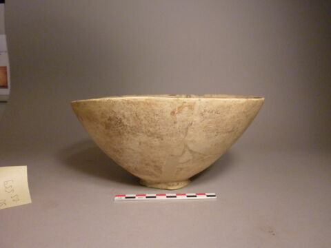 vase, image 2/2
