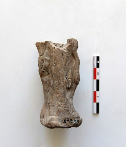 figurine, image 2/2