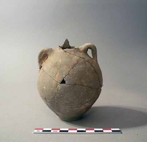 vase, image 1/1