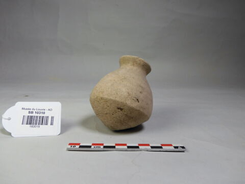 vase, image 1/2
