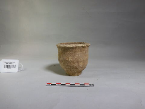 vase, image 1/2