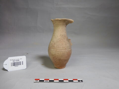 vase, image 1/2