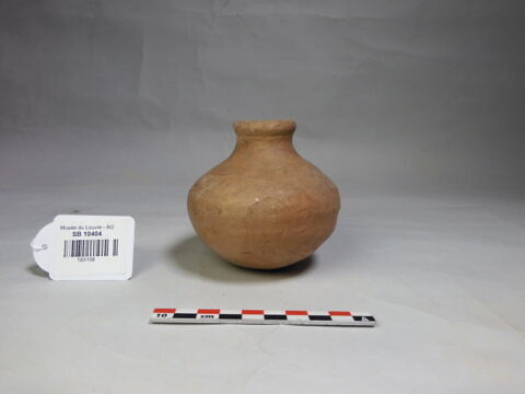 vase, image 1/2