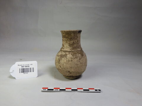 vase, image 1/2