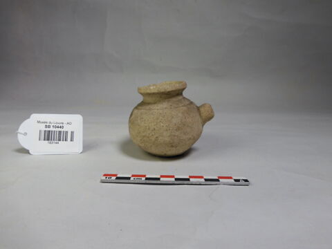 vase, image 1/2