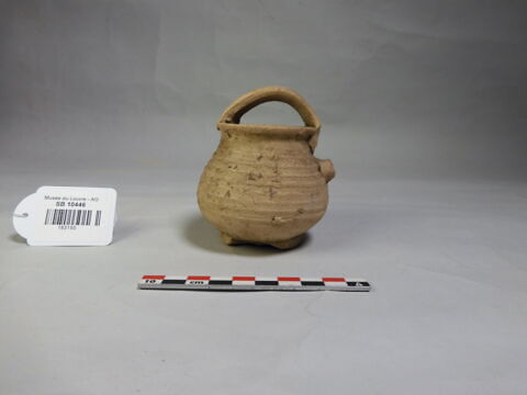 vase, image 1/2