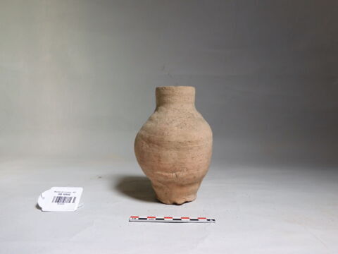 vase, image 1/2