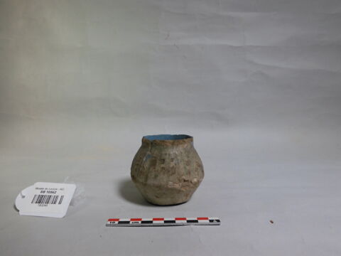 vase, image 1/2