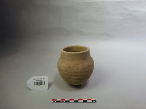 vase, image 1/2