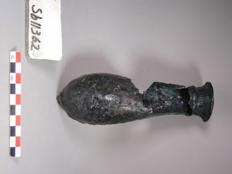 vase, image 2/3