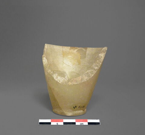 vase, image 2/2