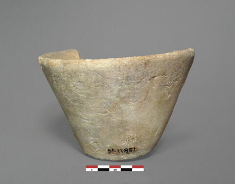 vase, image 1/1