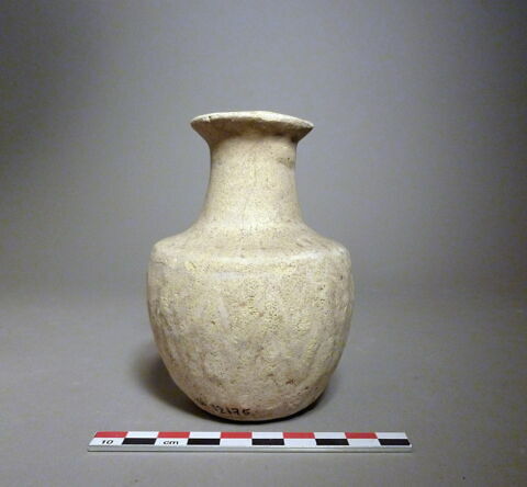 vase, image 1/1