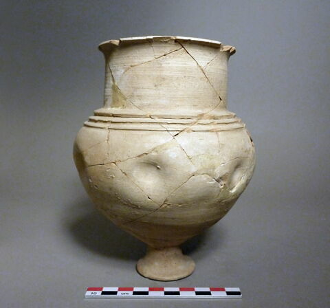 vase, image 1/1