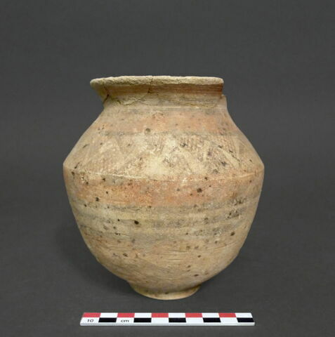 vase, image 1/1