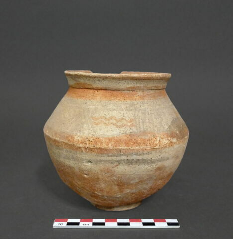 vase, image 1/1