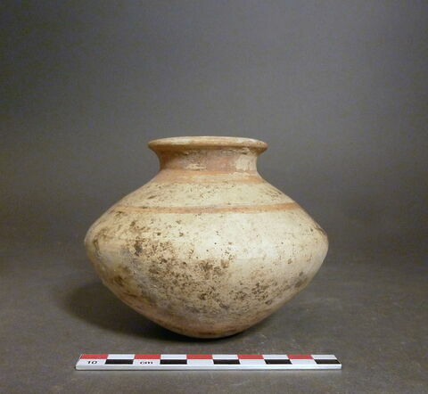 vase, image 1/1