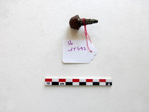 clou, image 1/1
