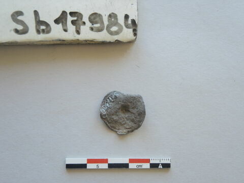 applique ; médaillon, image 2/2