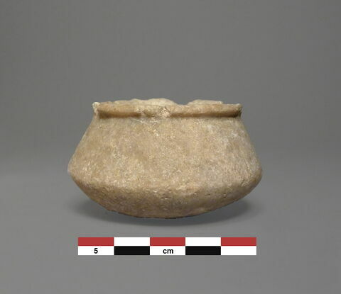 vase, image 1/1