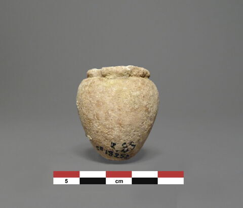 vase, image 1/1