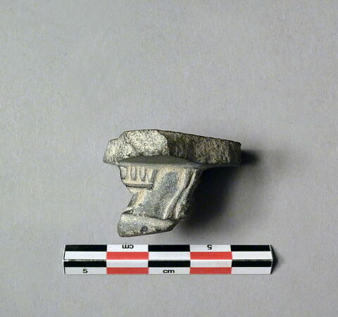 vase, image 3/3