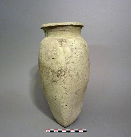 vase, image 2/2