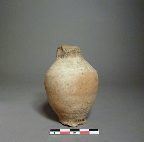 vase, image 1/1