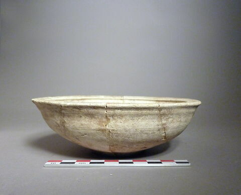 vase, image 1/1