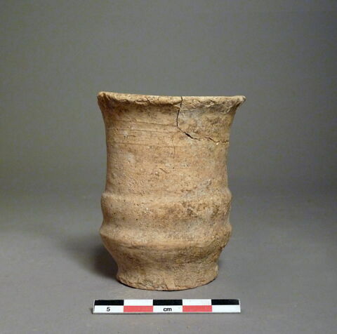 vase, image 1/1