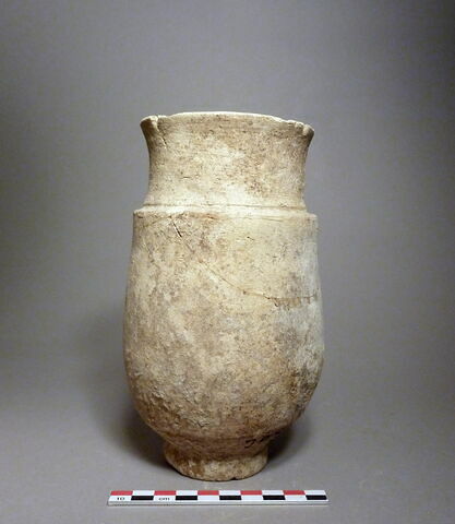 vase, image 1/1