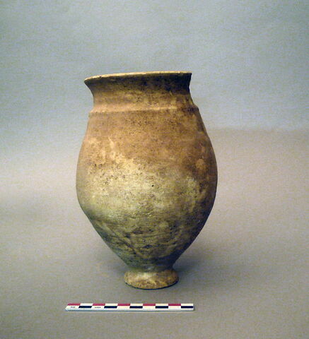 vase, image 1/1