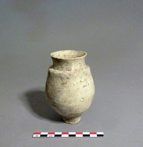 vase, image 1/1