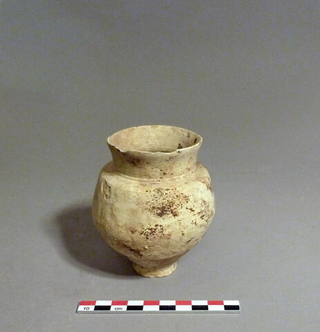 vase, image 1/1