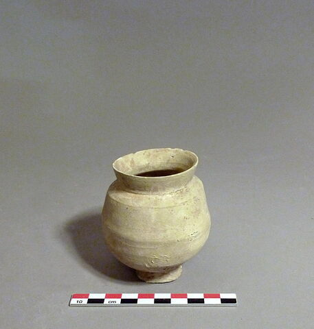 vase, image 1/1